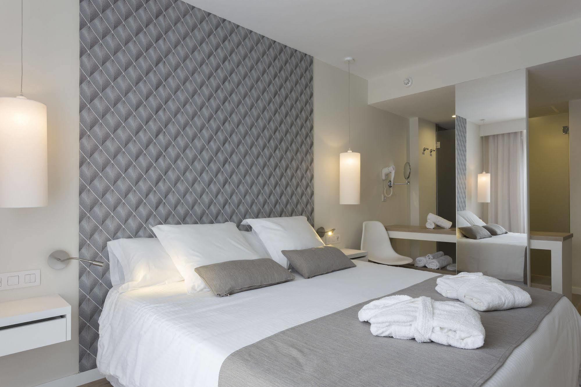 Aluasoul Ibiza - Adults Only Hotel Es Cana Eksteriør billede