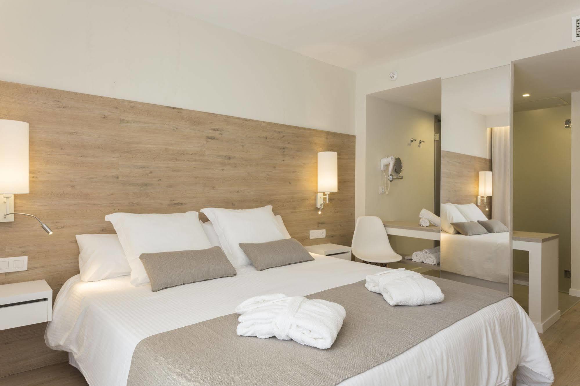 Aluasoul Ibiza - Adults Only Hotel Es Cana Eksteriør billede